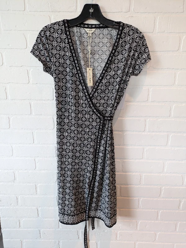 Super Bargain Dress Casual Short By Max Studio In Black & White, Size: Xs