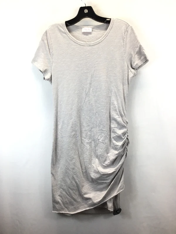 Hurry In Dress Casual Short By Pink Lily In Grey, Size: L