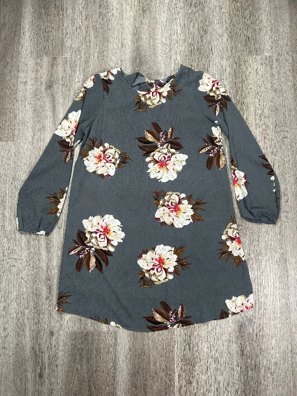 Sneak Peek Sale Dress Casual Short By Staccato In Grey, Size: S