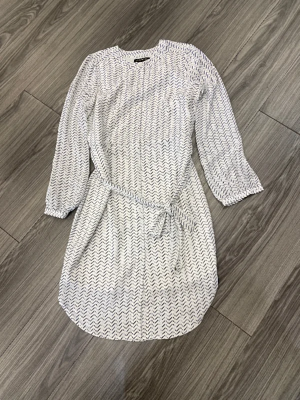 Blowout Deals Dress Casual Maxi By Banana Republic In Black & White, Size: 2