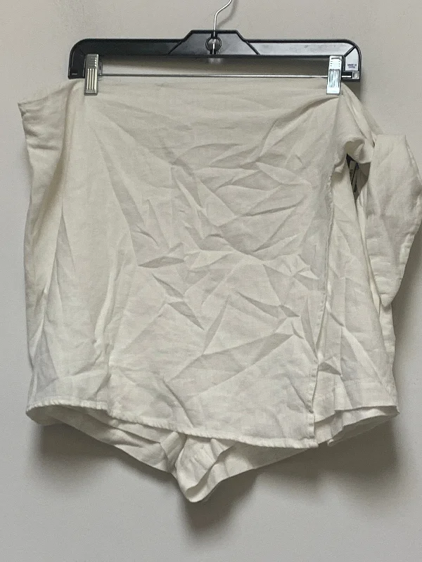 Markdowns Shorts By A New Day  Size: 20