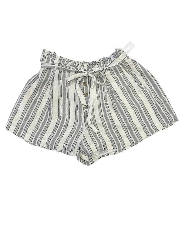 Stock Clearance Shorts By American Eagle  Size: Xxl