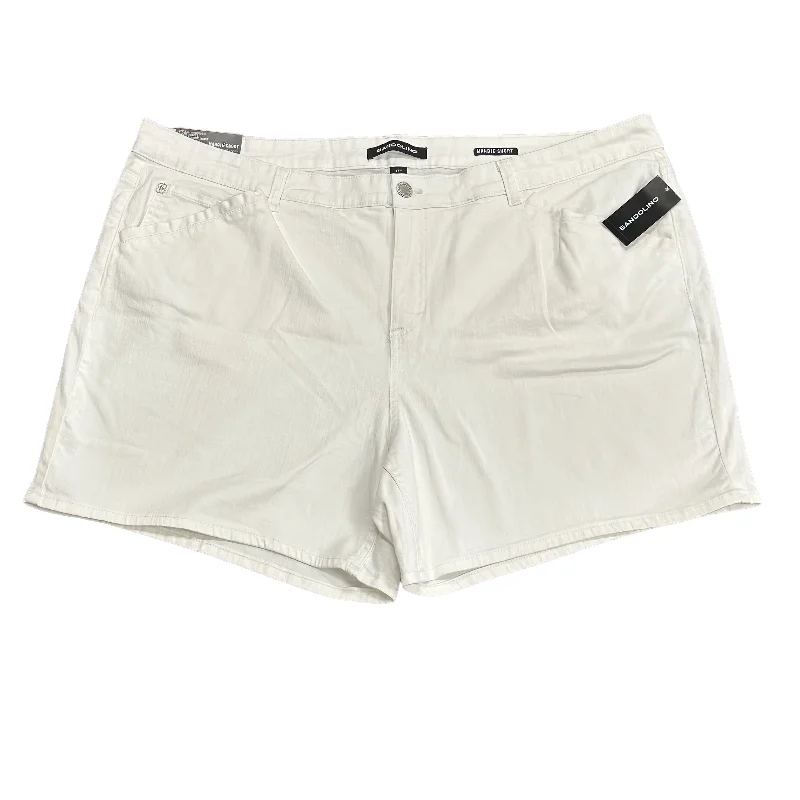 New Arrival Shorts By Bandolino  Size: 24
