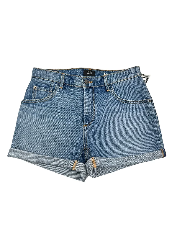 Steals and Deals Shorts By Cmc  Size: 4