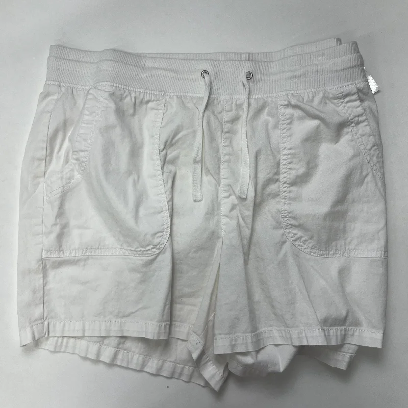 Final Clearance Shorts By Evri  Size: 18