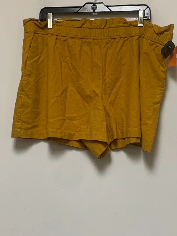 Major Savings Shorts By Express  Size: 16