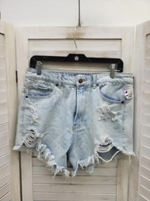 Final Clearance Shorts By Forever 21  Size: 8