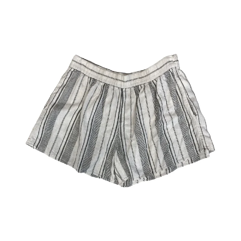 Clearance Items Shorts By Gap  Size: M