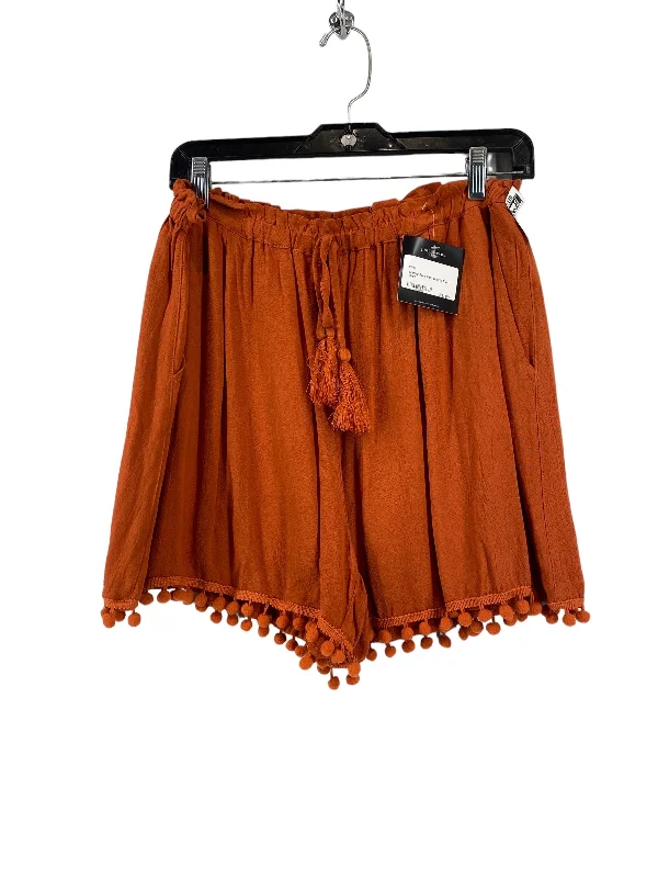 Extra Discounts Shorts By Gigio  Size: L