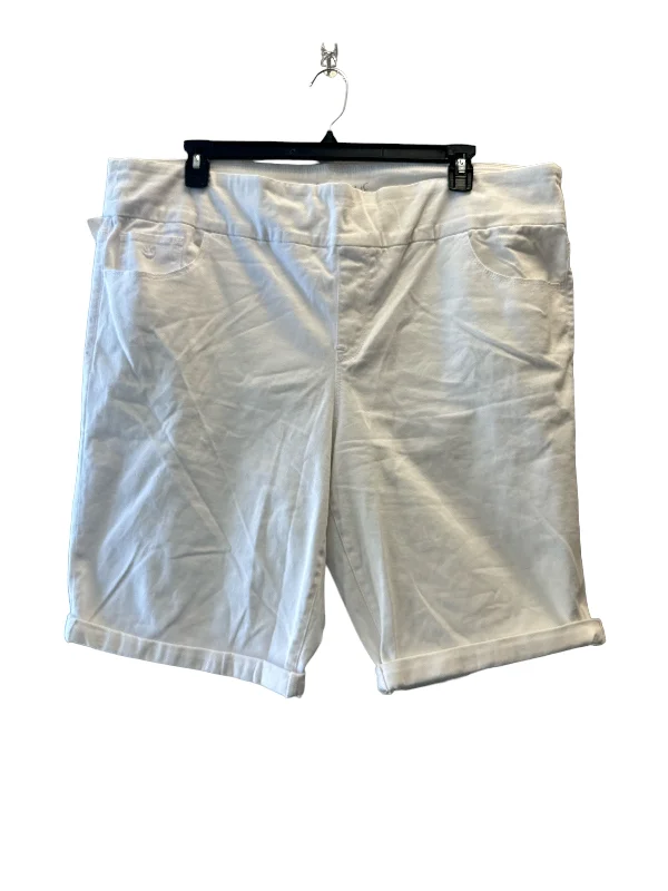 Limited Availability Shorts By Gloria Vanderbilt  Size: 20