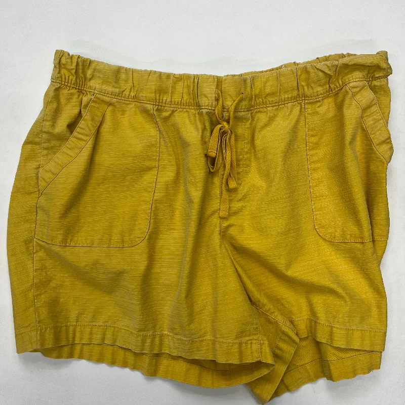 Holiday Sale Shorts By Lane Bryant  Size: 20