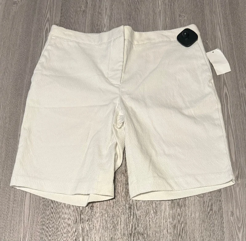 Exclusive Offers Shorts By Mario Serrani  Size: 2