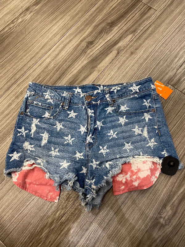 Take Advantage Shorts By No Boundaries  Size: 11