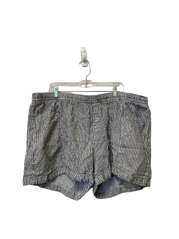 Epic Deals Shorts By Old Navy  Size: Xxl