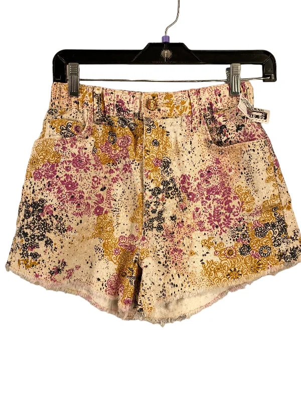Extra Savings Shorts By Pilcro  Size: Xs