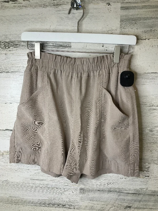 Price Drop Alert Shorts By Simply Vera  Size: 6