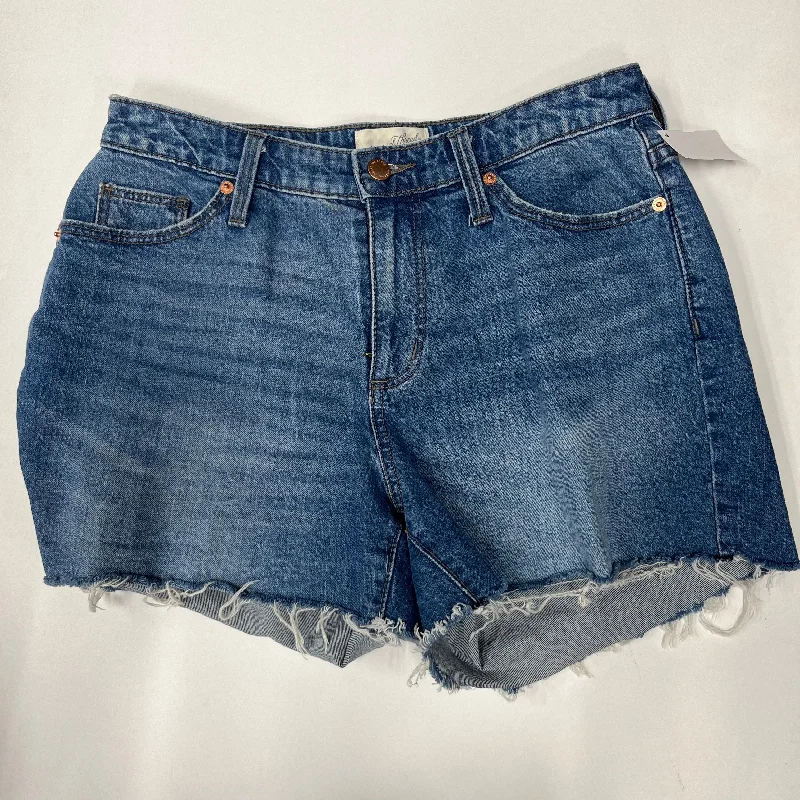 Warehouse Sale Shorts By Universal Thread  Size: 6