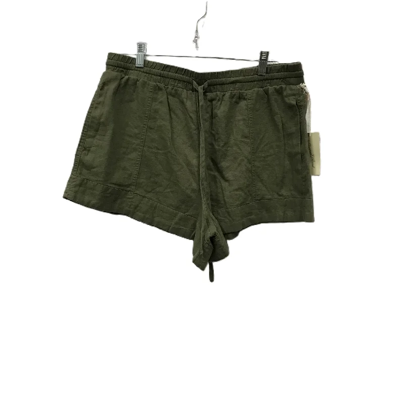 Blowout Deals Shorts By Universal Thread  Size: M