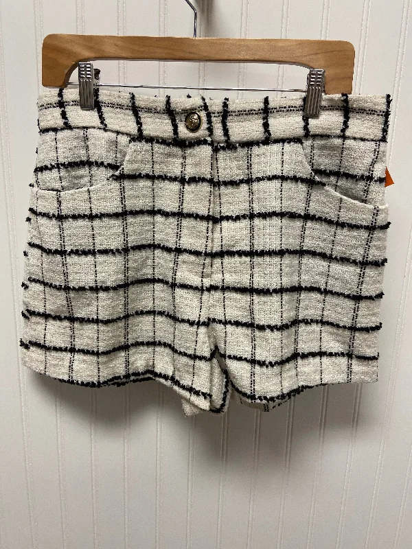 Don't Miss Shorts By Zara  Size: L