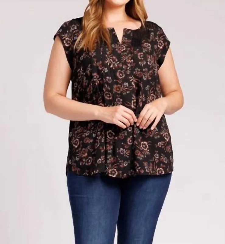 Special Discount Baylee Floral Top With Lace In Black