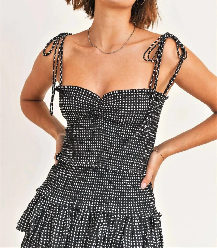 Huge Savings Charlie Tank Top In Black/white
