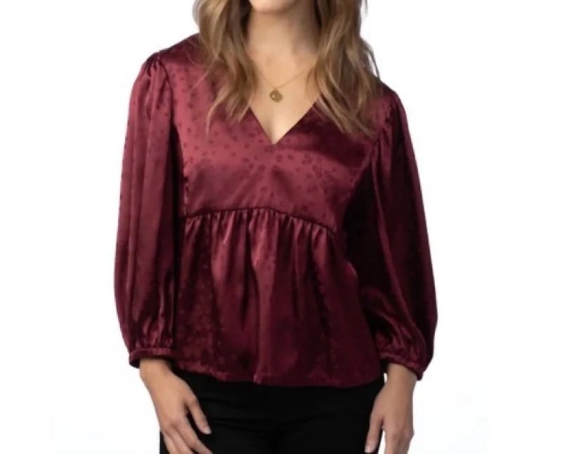 Special Savings Eleanor Top In Wine