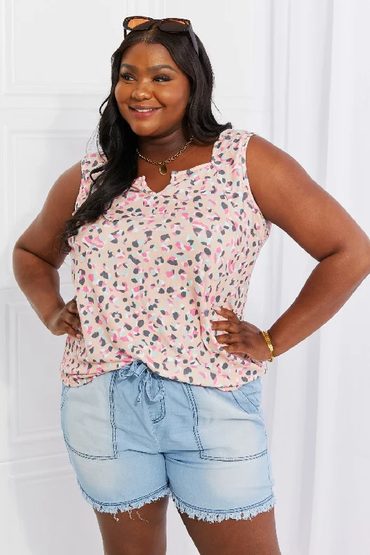 Steals and Deals Full Size Printed Sleeveless Top