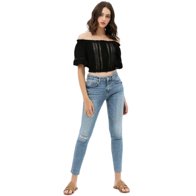 Fantastic Offers Lace Trim On The Front And Sleeves, Waist Band Cropped Top