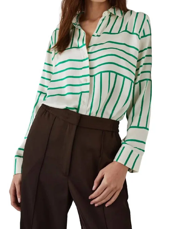 Super Savings Mara Shirt In Green Line Art