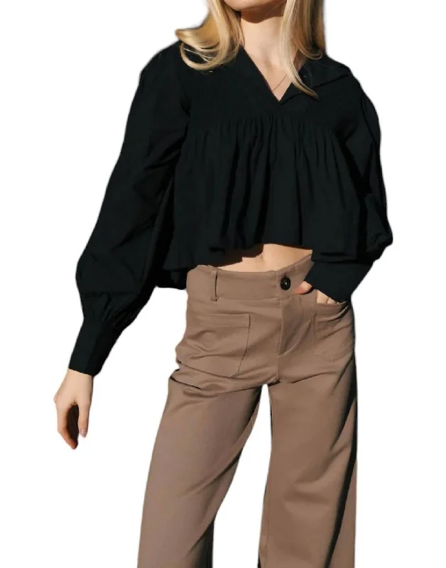 Special Savings Oversized Collar Top In Black