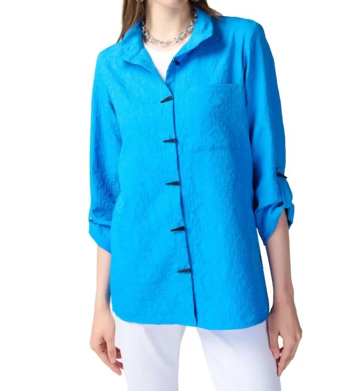 Hurry In Pleated Longline Blouse In French Blue