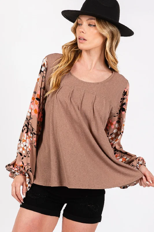 Final Clearance SAGE + FIG Floral Long Sleeve Front Pleated Detail Blouse